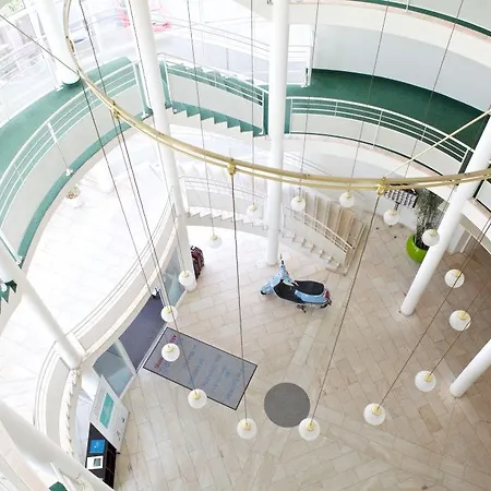 Fourside Messe, Trademark Collection By Wyndham